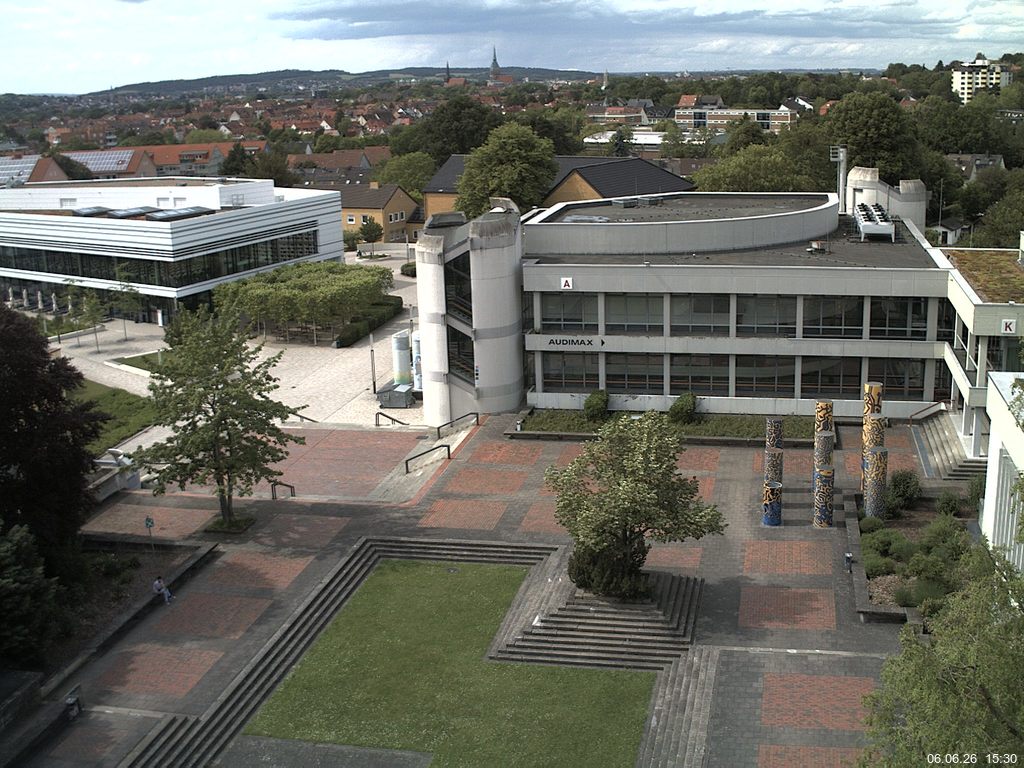 Foto der Webcam: Verwaltungsgeb&auml;ude, Innenhof mit Audimax, H&ouml;rsaal-Geb&auml;ude 1