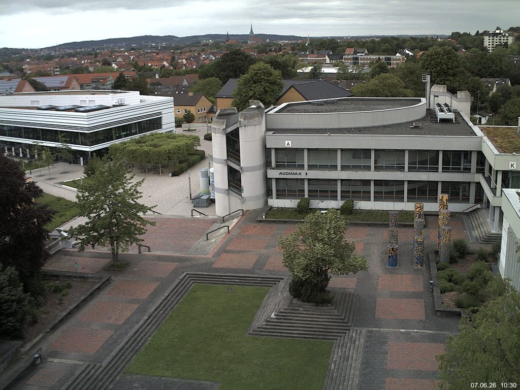 Foto der Webcam: Verwaltungsgeb&auml;ude, Innenhof mit Audimax, H&ouml;rsaal-Geb&auml;ude 1