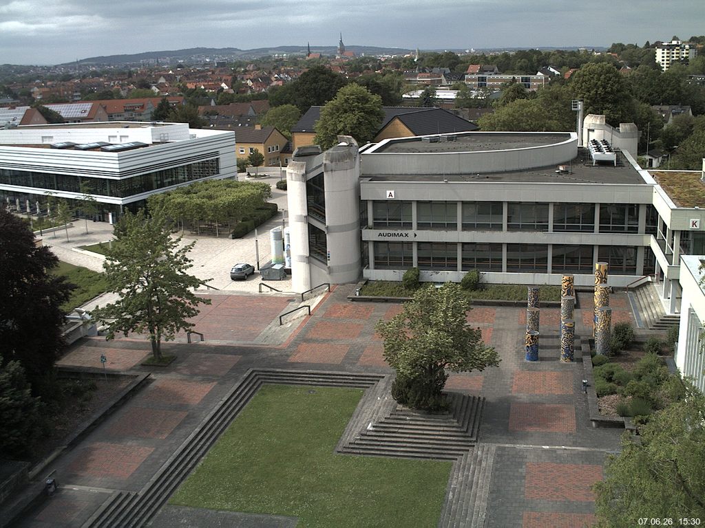 Foto der Webcam: Verwaltungsgeb&auml;ude, Innenhof mit Audimax, H&ouml;rsaal-Geb&auml;ude 1