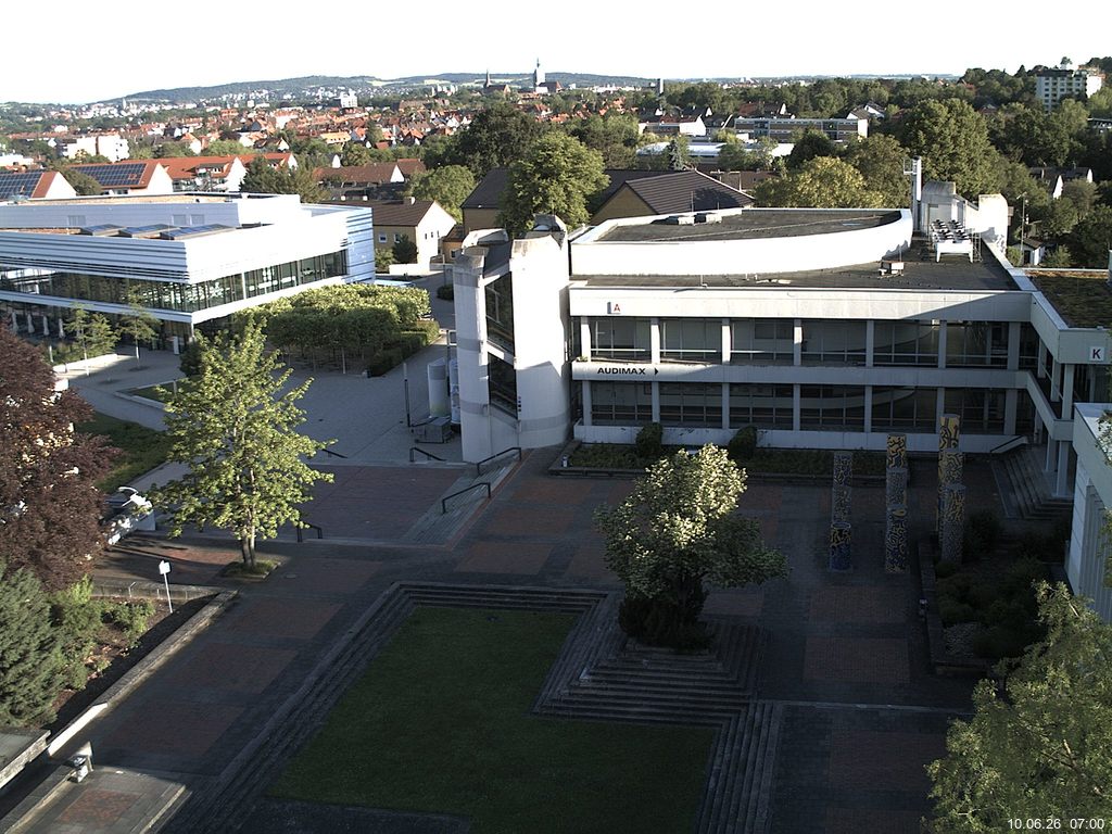 Foto der Webcam: Verwaltungsgeb&auml;ude, Innenhof mit Audimax, H&ouml;rsaal-Geb&auml;ude 1