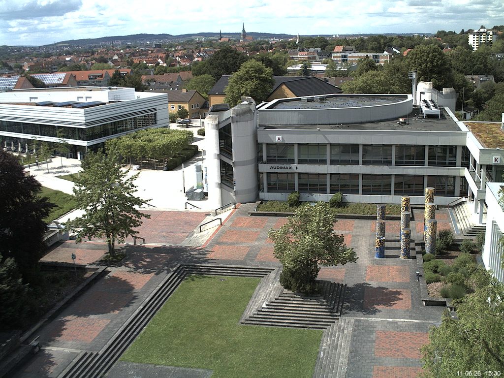 Foto der Webcam: Verwaltungsgeb&auml;ude, Innenhof mit Audimax, H&ouml;rsaal-Geb&auml;ude 1