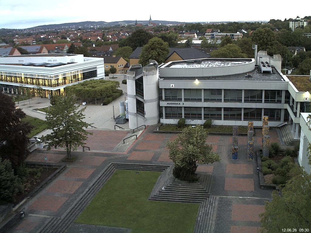 Foto der Webcam: Verwaltungsgeb&auml;ude, Innenhof mit Audimax, H&ouml;rsaal-Geb&auml;ude 1
