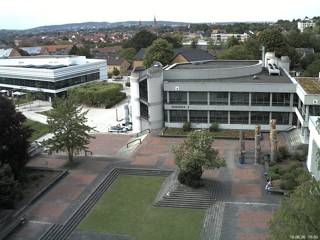 Foto der Webcam: Verwaltungsgeb&auml;ude, Innenhof mit Audimax, H&ouml;rsaal-Geb&auml;ude 1