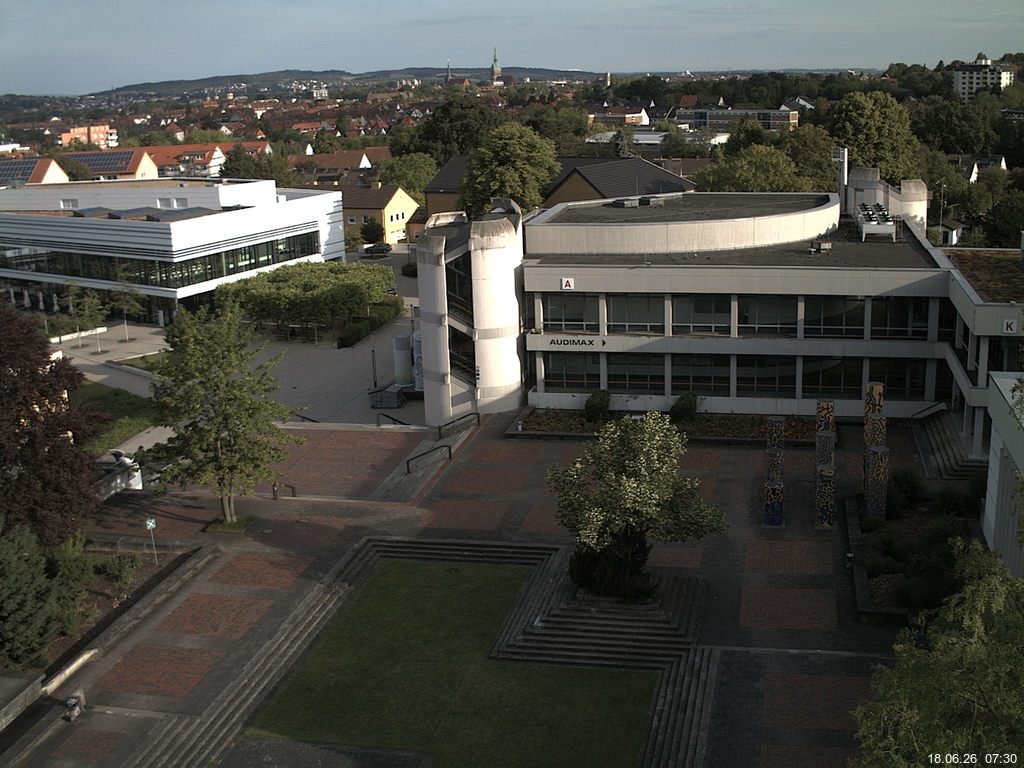 Foto der Webcam: Verwaltungsgeb&auml;ude, Innenhof mit Audimax, H&ouml;rsaal-Geb&auml;ude 1