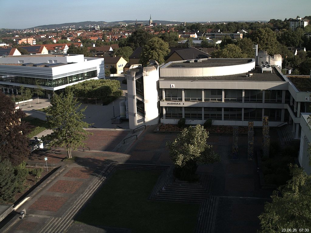 Foto der Webcam: Verwaltungsgeb&auml;ude, Innenhof mit Audimax, H&ouml;rsaal-Geb&auml;ude 1
