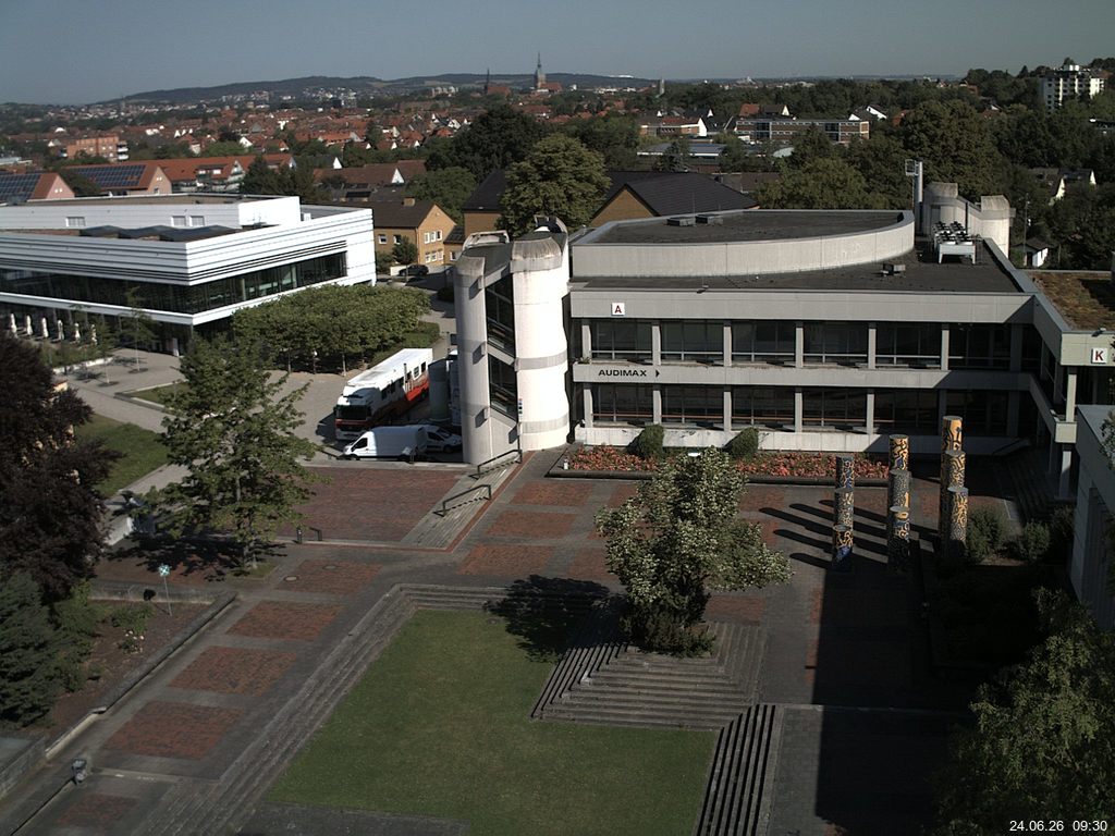 Foto der Webcam: Verwaltungsgeb&auml;ude, Innenhof mit Audimax, H&ouml;rsaal-Geb&auml;ude 1