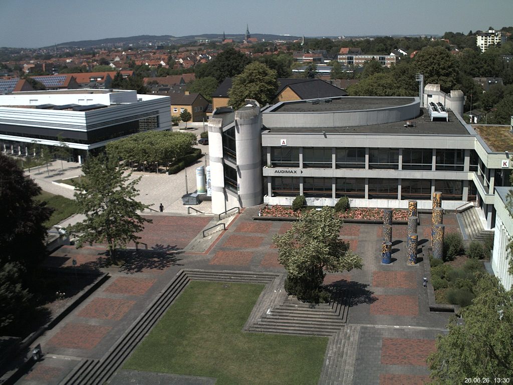 Foto der Webcam: Verwaltungsgeb&auml;ude, Innenhof mit Audimax, H&ouml;rsaal-Geb&auml;ude 1