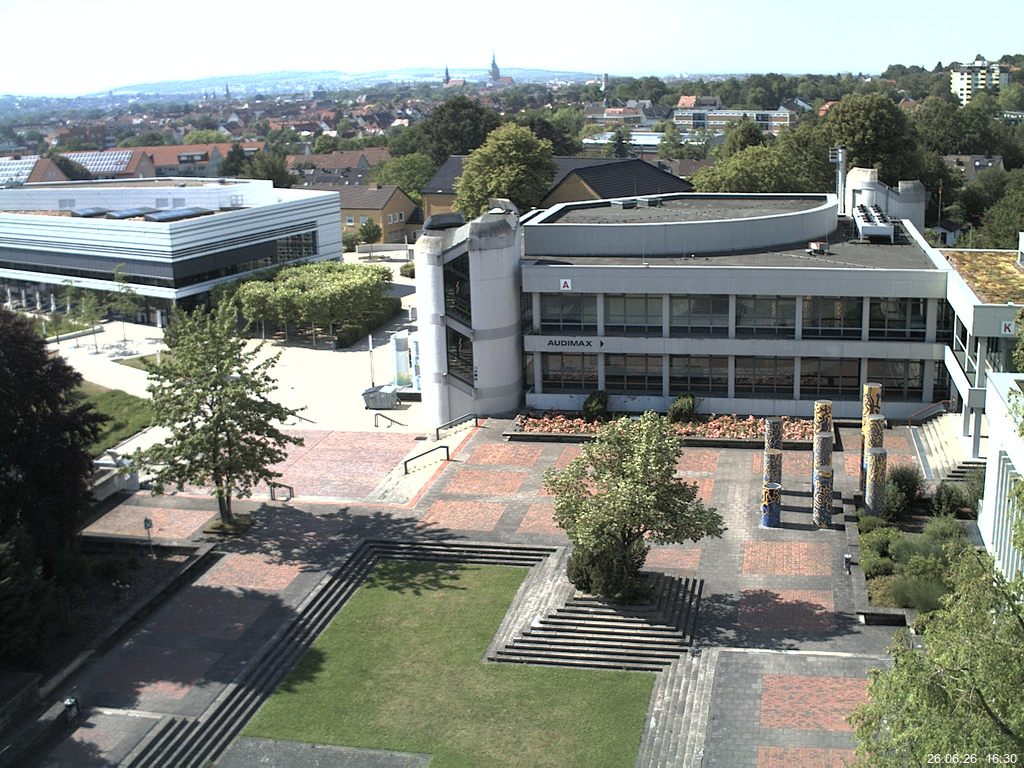 Foto der Webcam: Verwaltungsgeb&auml;ude, Innenhof mit Audimax, H&ouml;rsaal-Geb&auml;ude 1