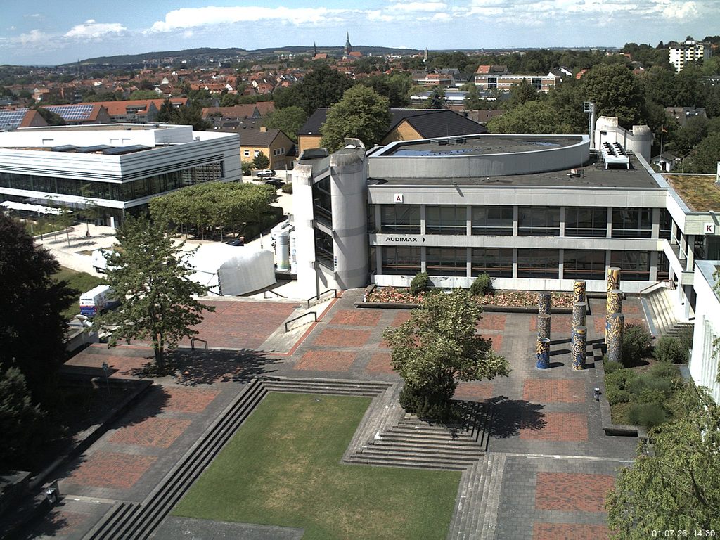 Foto der Webcam: Verwaltungsgeb&auml;ude, Innenhof mit Audimax, H&ouml;rsaal-Geb&auml;ude 1