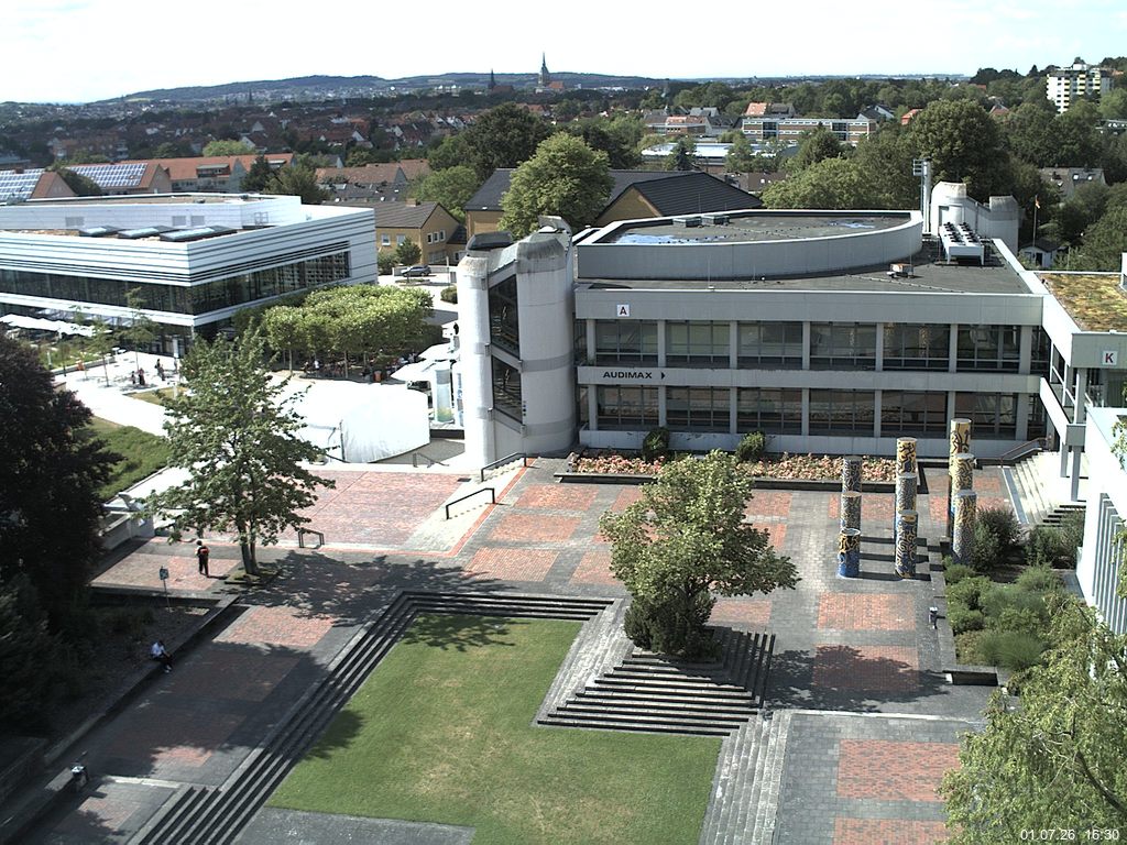 Foto der Webcam: Verwaltungsgeb&auml;ude, Innenhof mit Audimax, H&ouml;rsaal-Geb&auml;ude 1