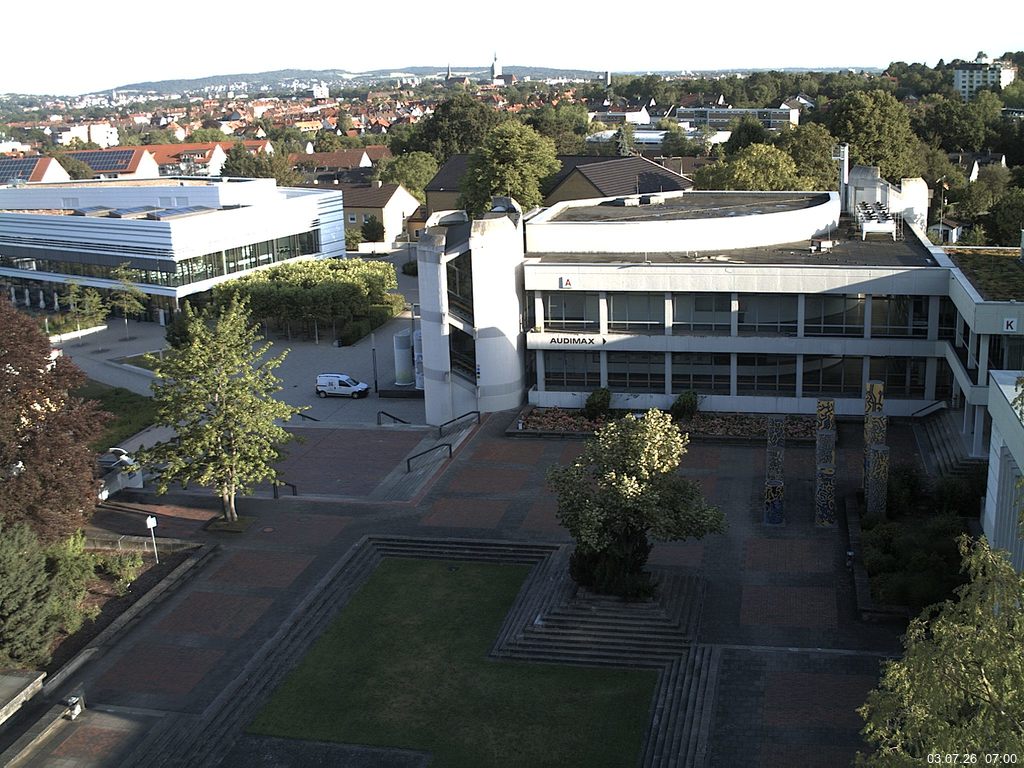 Foto der Webcam: Verwaltungsgeb&auml;ude, Innenhof mit Audimax, H&ouml;rsaal-Geb&auml;ude 1