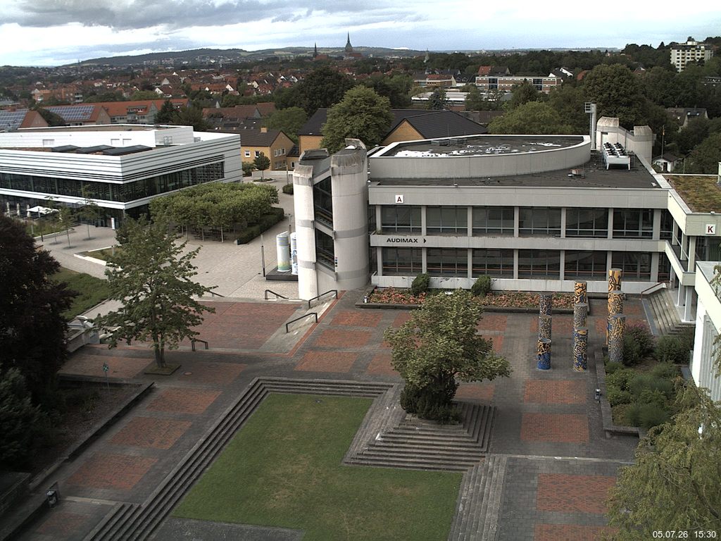 Foto der Webcam: Verwaltungsgeb&auml;ude, Innenhof mit Audimax, H&ouml;rsaal-Geb&auml;ude 1