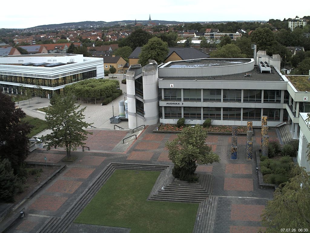 Foto der Webcam: Verwaltungsgeb&auml;ude, Innenhof mit Audimax, H&ouml;rsaal-Geb&auml;ude 1