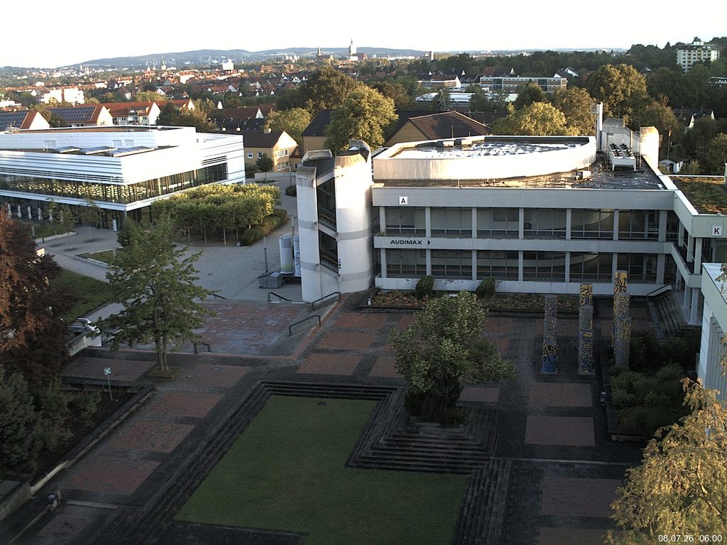 Foto der Webcam: Verwaltungsgeb&auml;ude, Innenhof mit Audimax, H&ouml;rsaal-Geb&auml;ude 1