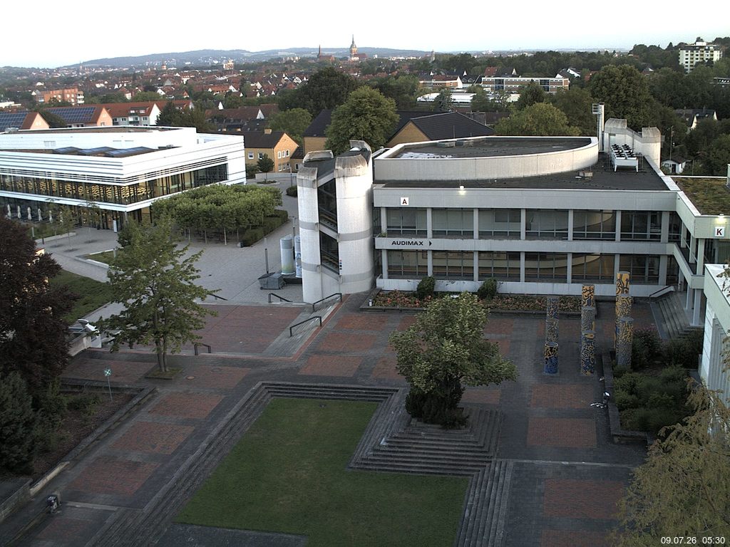 Foto der Webcam: Verwaltungsgeb&auml;ude, Innenhof mit Audimax, H&ouml;rsaal-Geb&auml;ude 1