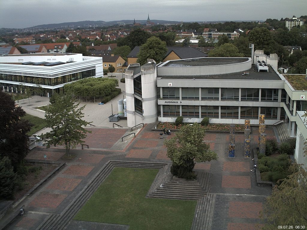 Foto der Webcam: Verwaltungsgeb&auml;ude, Innenhof mit Audimax, H&ouml;rsaal-Geb&auml;ude 1