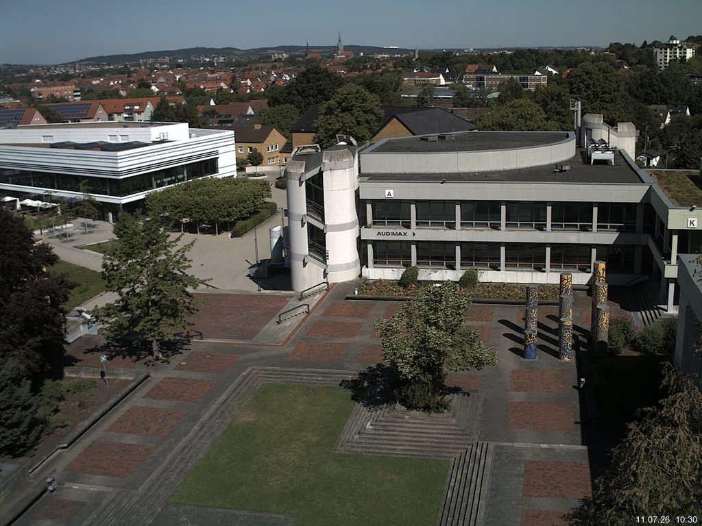 Foto der Webcam: Verwaltungsgeb&auml;ude, Innenhof mit Audimax, H&ouml;rsaal-Geb&auml;ude 1