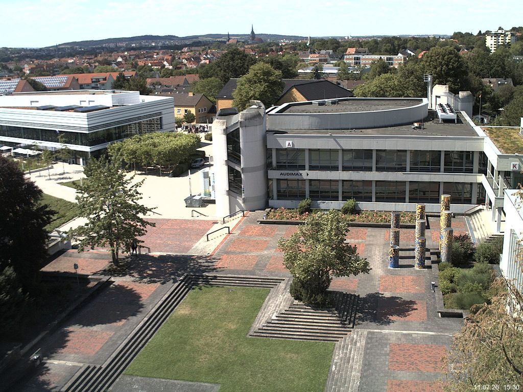 Foto der Webcam: Verwaltungsgeb&auml;ude, Innenhof mit Audimax, H&ouml;rsaal-Geb&auml;ude 1