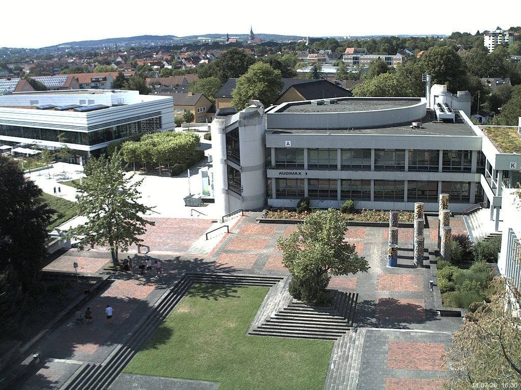Foto der Webcam: Verwaltungsgeb&auml;ude, Innenhof mit Audimax, H&ouml;rsaal-Geb&auml;ude 1