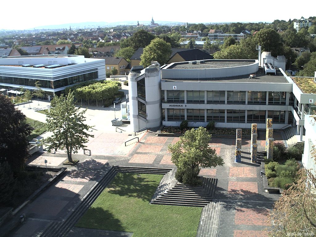 Foto der Webcam: Verwaltungsgeb&auml;ude, Innenhof mit Audimax, H&ouml;rsaal-Geb&auml;ude 1
