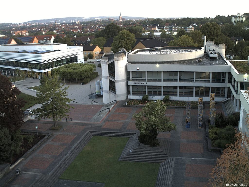 Foto der Webcam: Verwaltungsgeb&auml;ude, Innenhof mit Audimax, H&ouml;rsaal-Geb&auml;ude 1