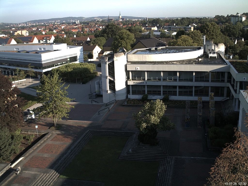 Foto der Webcam: Verwaltungsgeb&auml;ude, Innenhof mit Audimax, H&ouml;rsaal-Geb&auml;ude 1