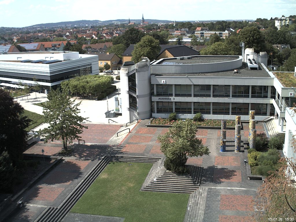 Foto der Webcam: Verwaltungsgeb&auml;ude, Innenhof mit Audimax, H&ouml;rsaal-Geb&auml;ude 1