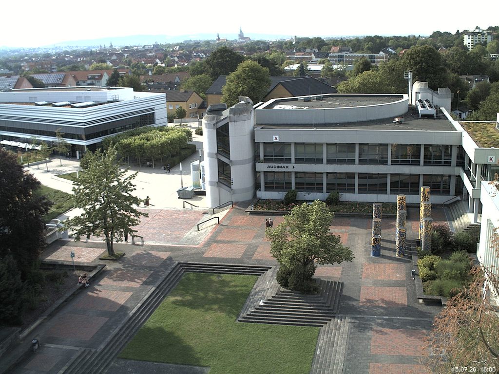 Foto der Webcam: Verwaltungsgeb&auml;ude, Innenhof mit Audimax, H&ouml;rsaal-Geb&auml;ude 1