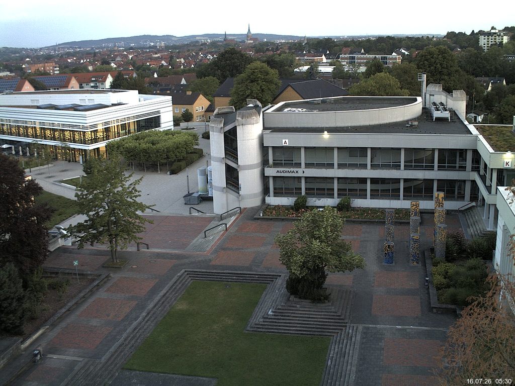 Foto der Webcam: Verwaltungsgeb&auml;ude, Innenhof mit Audimax, H&ouml;rsaal-Geb&auml;ude 1