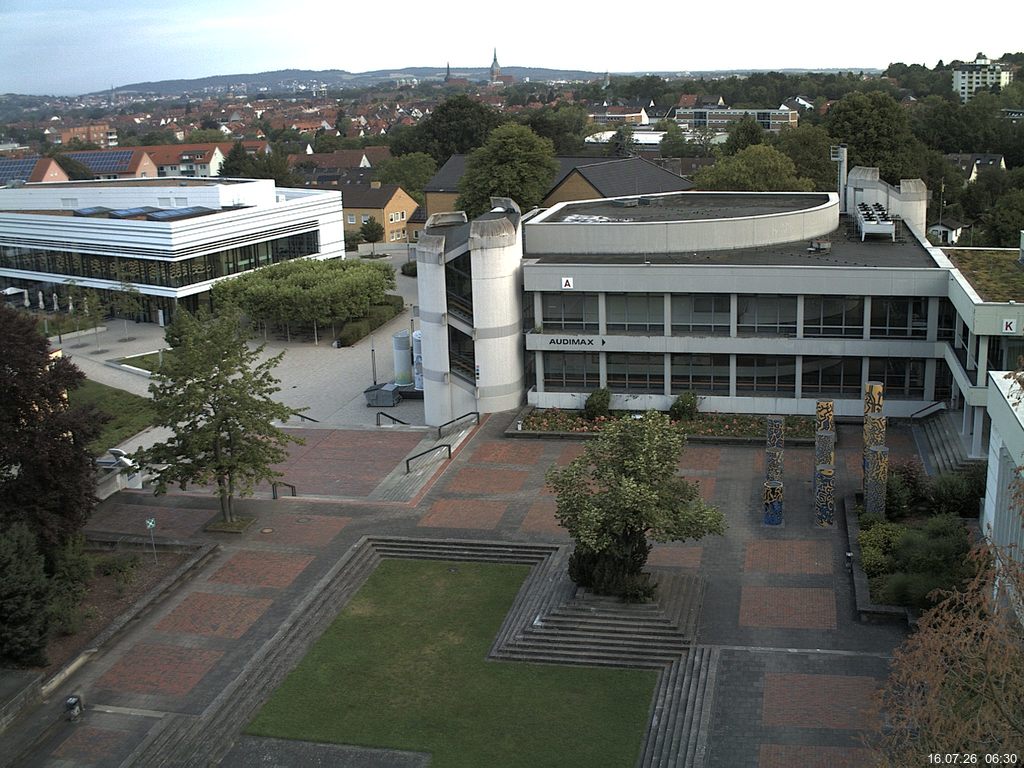 Foto der Webcam: Verwaltungsgeb&auml;ude, Innenhof mit Audimax, H&ouml;rsaal-Geb&auml;ude 1