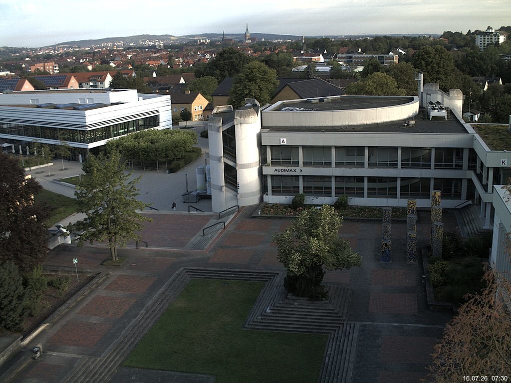 Foto der Webcam: Verwaltungsgeb&auml;ude, Innenhof mit Audimax, H&ouml;rsaal-Geb&auml;ude 1