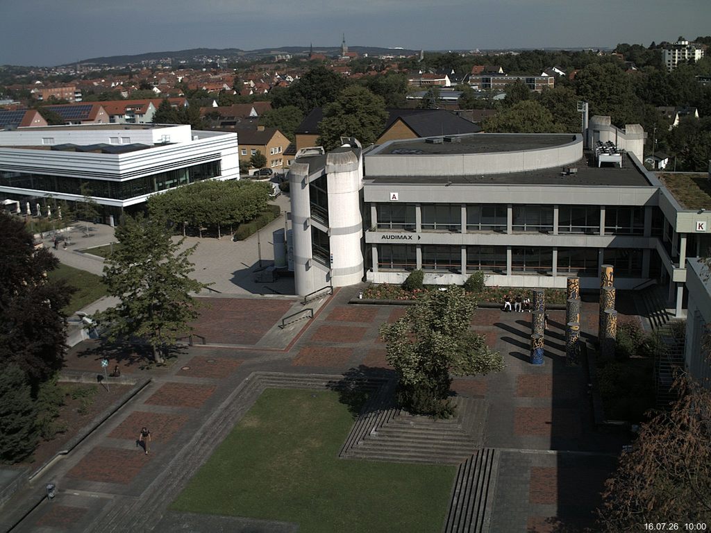 Foto der Webcam: Verwaltungsgeb&auml;ude, Innenhof mit Audimax, H&ouml;rsaal-Geb&auml;ude 1