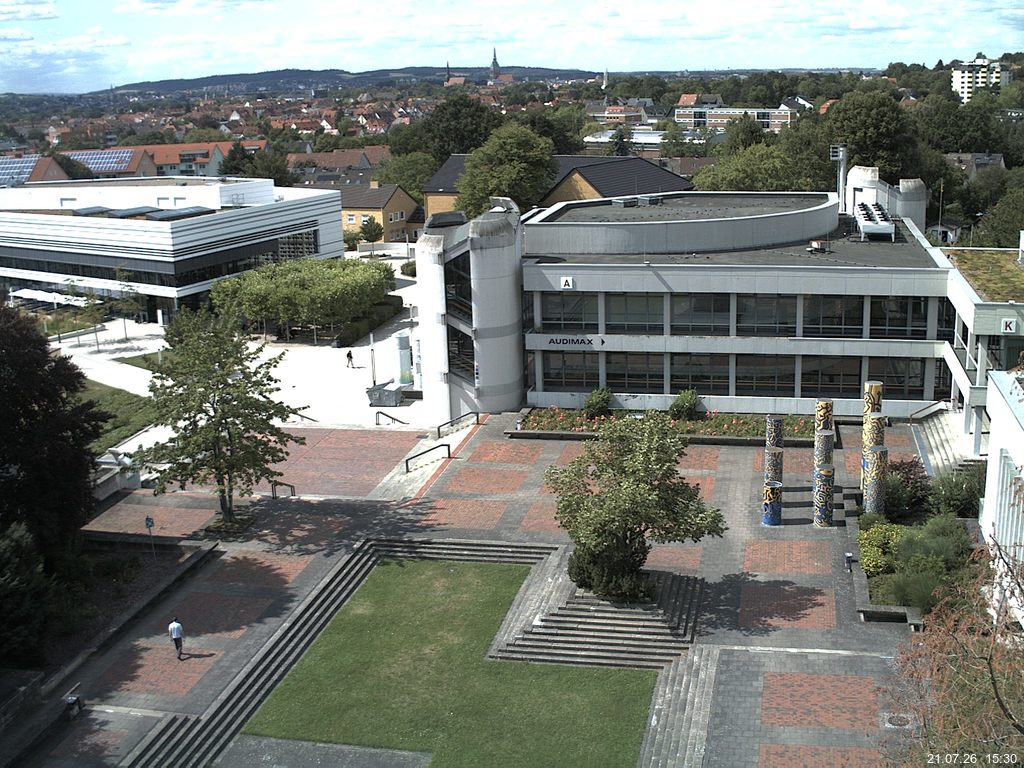 Foto der Webcam: Verwaltungsgeb&auml;ude, Innenhof mit Audimax, H&ouml;rsaal-Geb&auml;ude 1