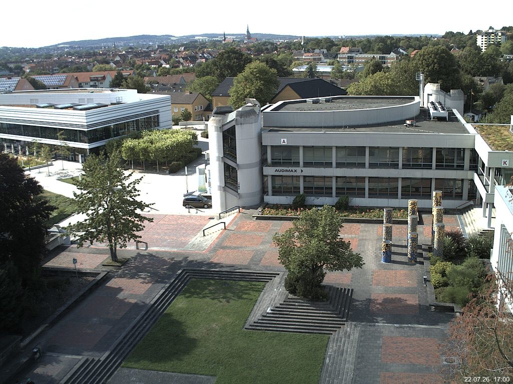Foto der Webcam: Verwaltungsgeb&auml;ude, Innenhof mit Audimax, H&ouml;rsaal-Geb&auml;ude 1