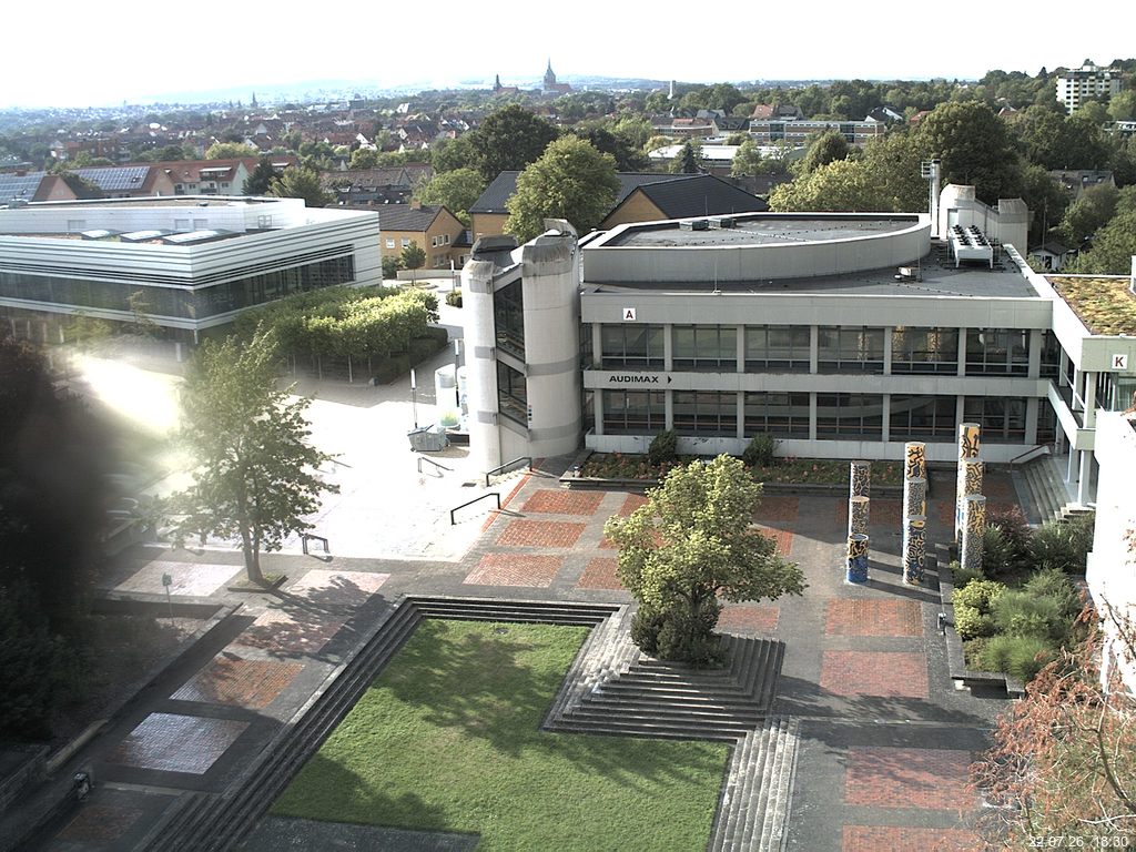 Foto der Webcam: Verwaltungsgeb&auml;ude, Innenhof mit Audimax, H&ouml;rsaal-Geb&auml;ude 1