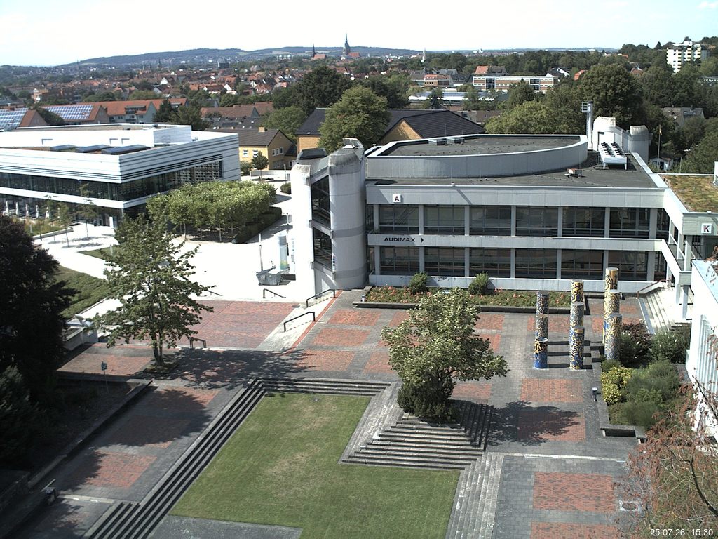Foto der Webcam: Verwaltungsgeb&auml;ude, Innenhof mit Audimax, H&ouml;rsaal-Geb&auml;ude 1