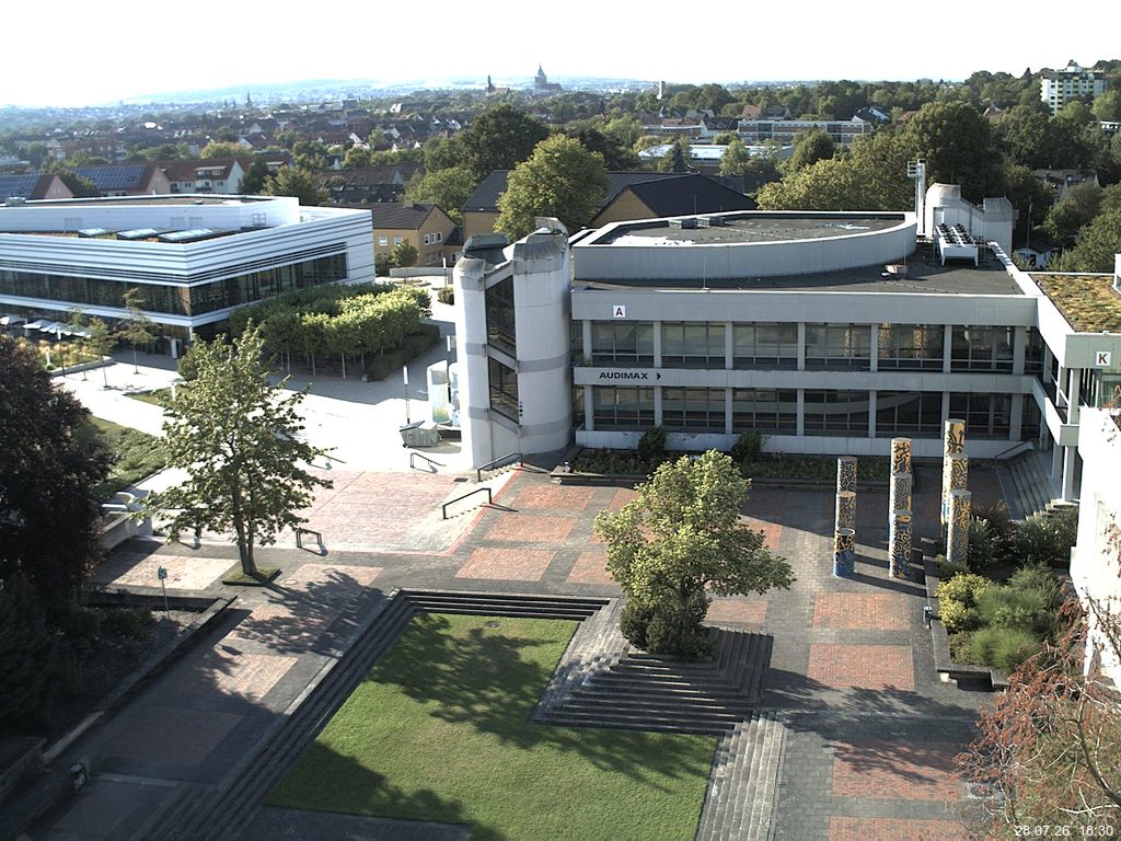 Foto der Webcam: Verwaltungsgeb&auml;ude, Innenhof mit Audimax, H&ouml;rsaal-Geb&auml;ude 1