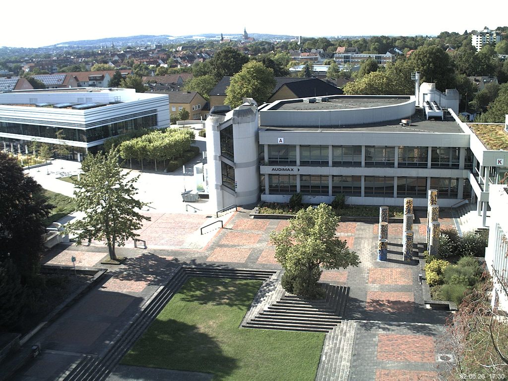 Foto der Webcam: Verwaltungsgeb&auml;ude, Innenhof mit Audimax, H&ouml;rsaal-Geb&auml;ude 1