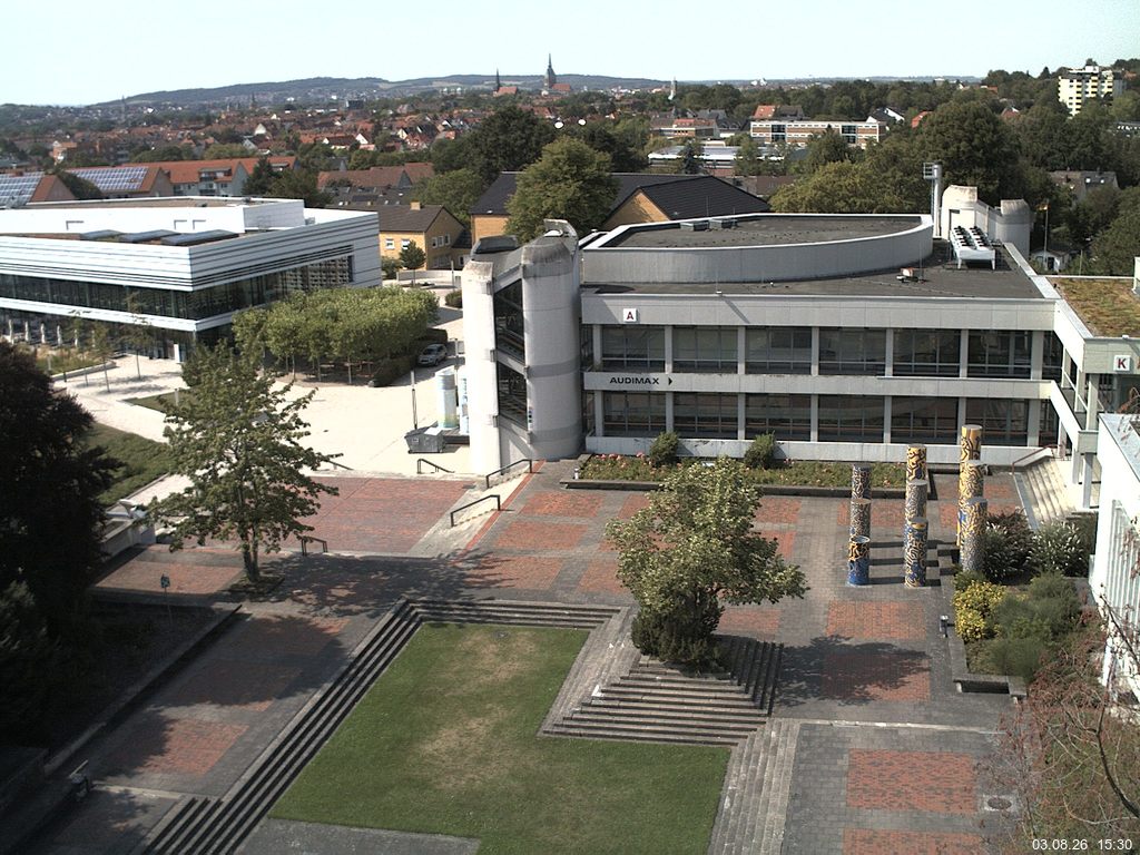 Foto der Webcam: Verwaltungsgeb&auml;ude, Innenhof mit Audimax, H&ouml;rsaal-Geb&auml;ude 1