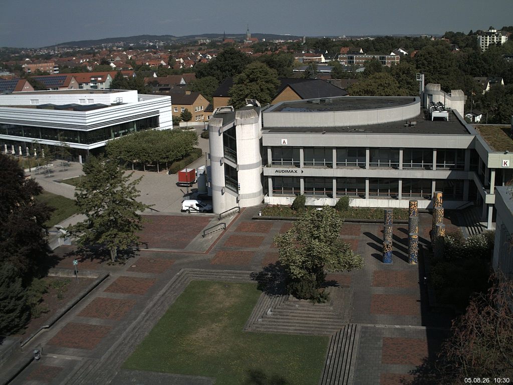 Foto der Webcam: Verwaltungsgeb&auml;ude, Innenhof mit Audimax, H&ouml;rsaal-Geb&auml;ude 1