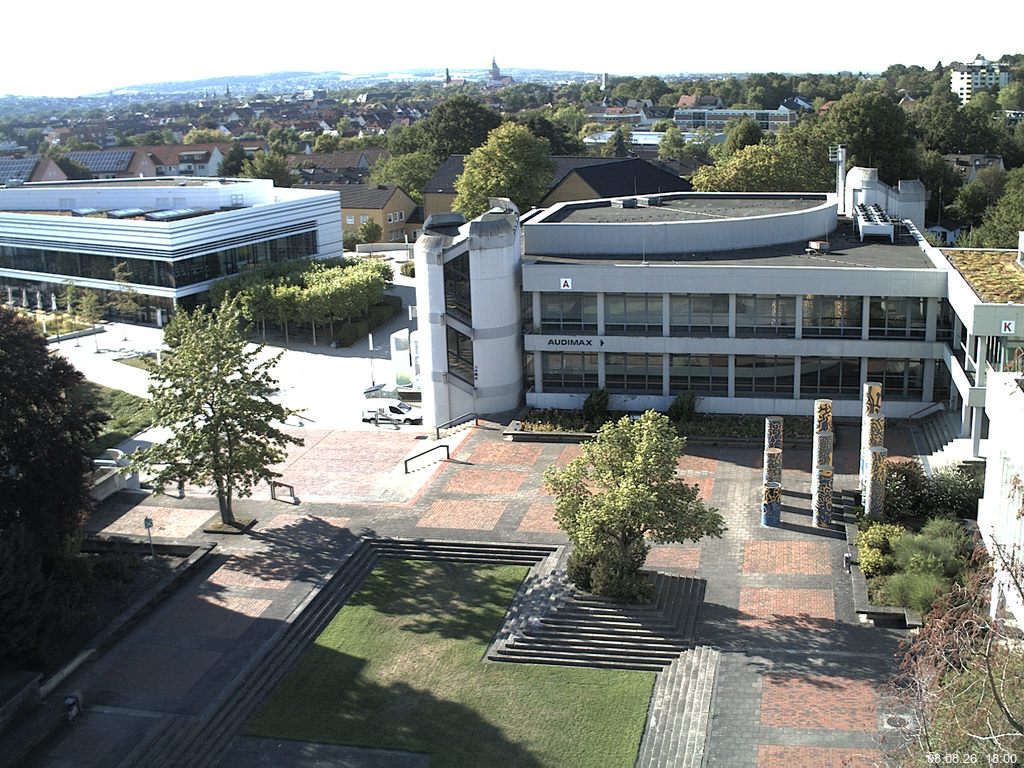 Foto der Webcam: Verwaltungsgeb&auml;ude, Innenhof mit Audimax, H&ouml;rsaal-Geb&auml;ude 1