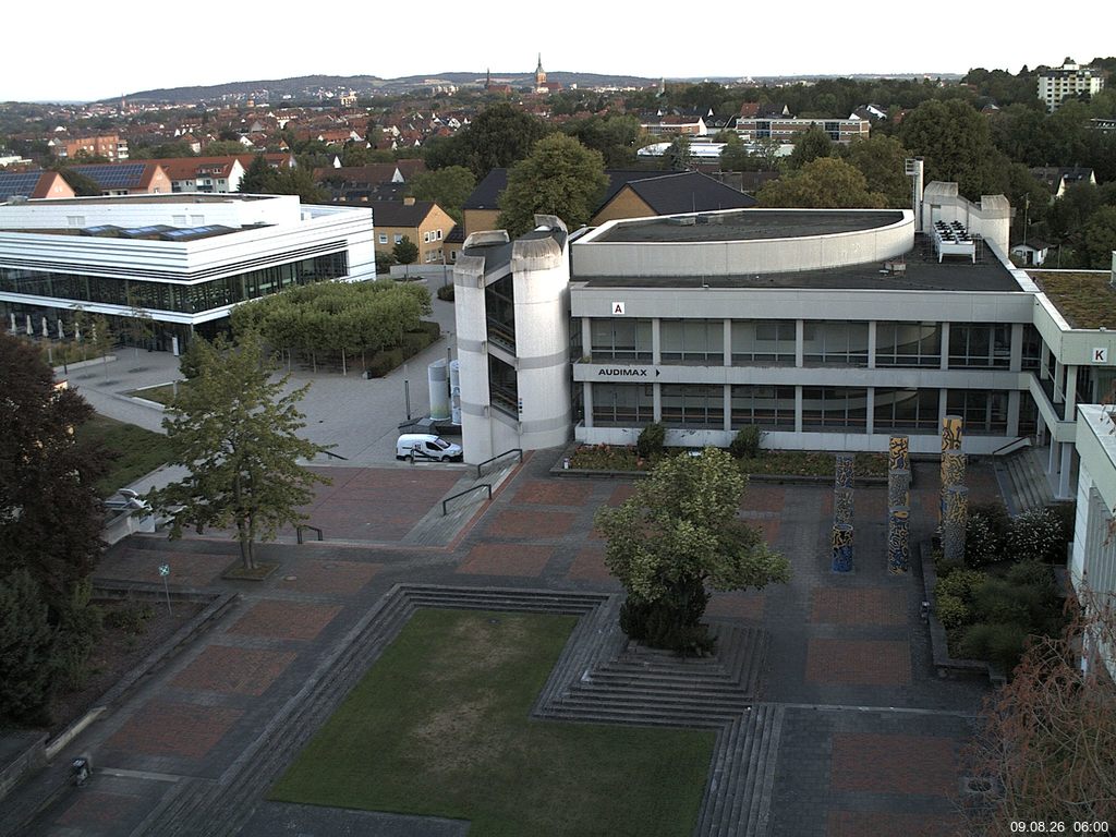 Foto der Webcam: Verwaltungsgeb&auml;ude, Innenhof mit Audimax, H&ouml;rsaal-Geb&auml;ude 1