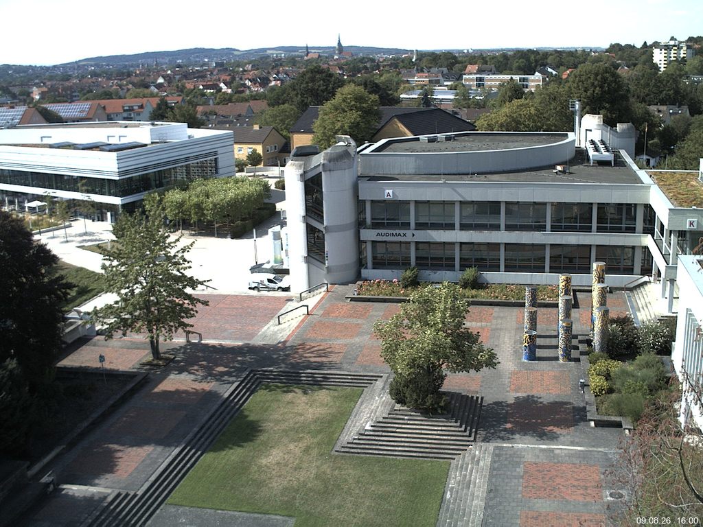 Foto der Webcam: Verwaltungsgeb&auml;ude, Innenhof mit Audimax, H&ouml;rsaal-Geb&auml;ude 1