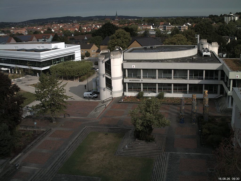 Foto der Webcam: Verwaltungsgeb&auml;ude, Innenhof mit Audimax, H&ouml;rsaal-Geb&auml;ude 1