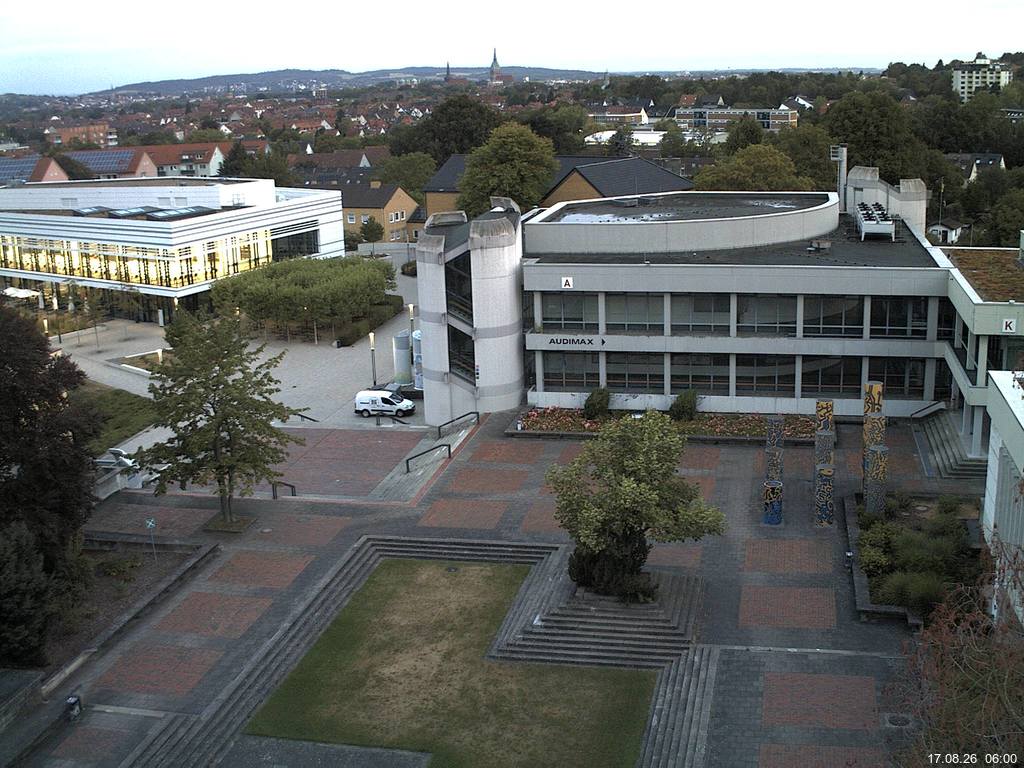 Foto der Webcam: Verwaltungsgeb&auml;ude, Innenhof mit Audimax, H&ouml;rsaal-Geb&auml;ude 1