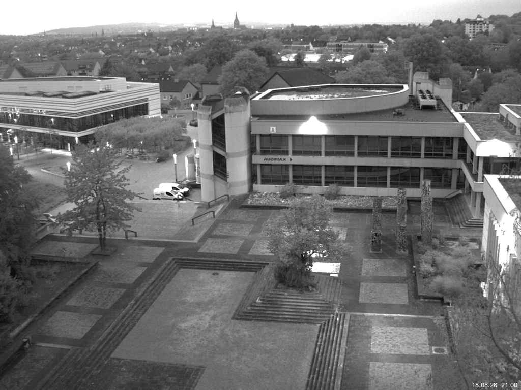 Foto der Webcam: Verwaltungsgeb&auml;ude, Innenhof mit Audimax, H&ouml;rsaal-Geb&auml;ude 1