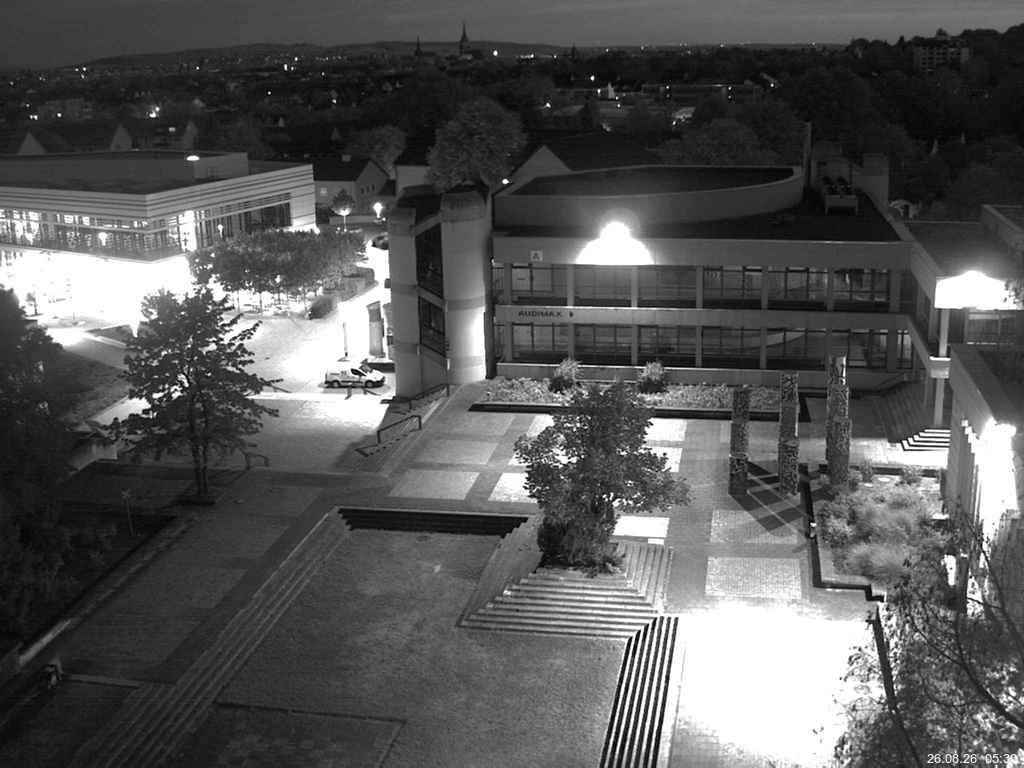 Foto der Webcam: Verwaltungsgeb&auml;ude, Innenhof mit Audimax, H&ouml;rsaal-Geb&auml;ude 1