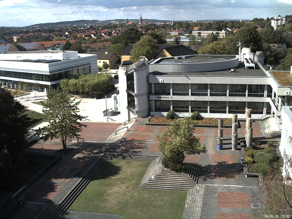 Foto der Webcam: Verwaltungsgeb&auml;ude, Innenhof mit Audimax, H&ouml;rsaal-Geb&auml;ude 1