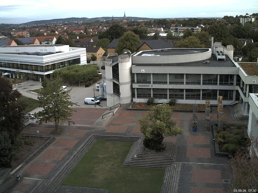 Foto der Webcam: Verwaltungsgeb&auml;ude, Innenhof mit Audimax, H&ouml;rsaal-Geb&auml;ude 1