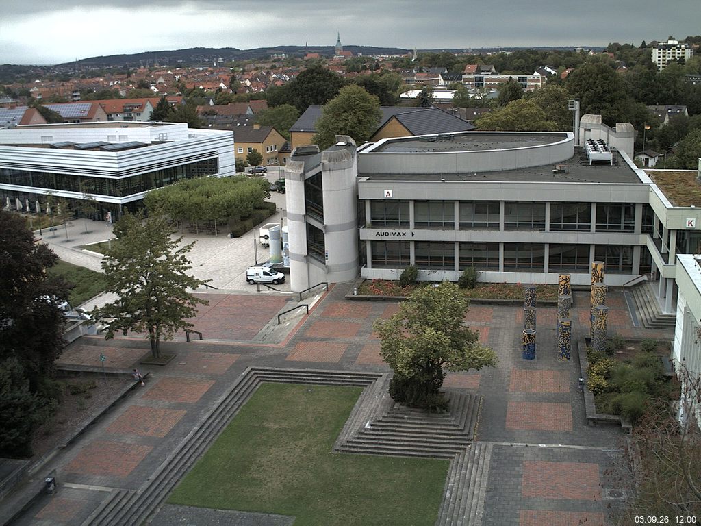 Foto der Webcam: Verwaltungsgeb&auml;ude, Innenhof mit Audimax, H&ouml;rsaal-Geb&auml;ude 1